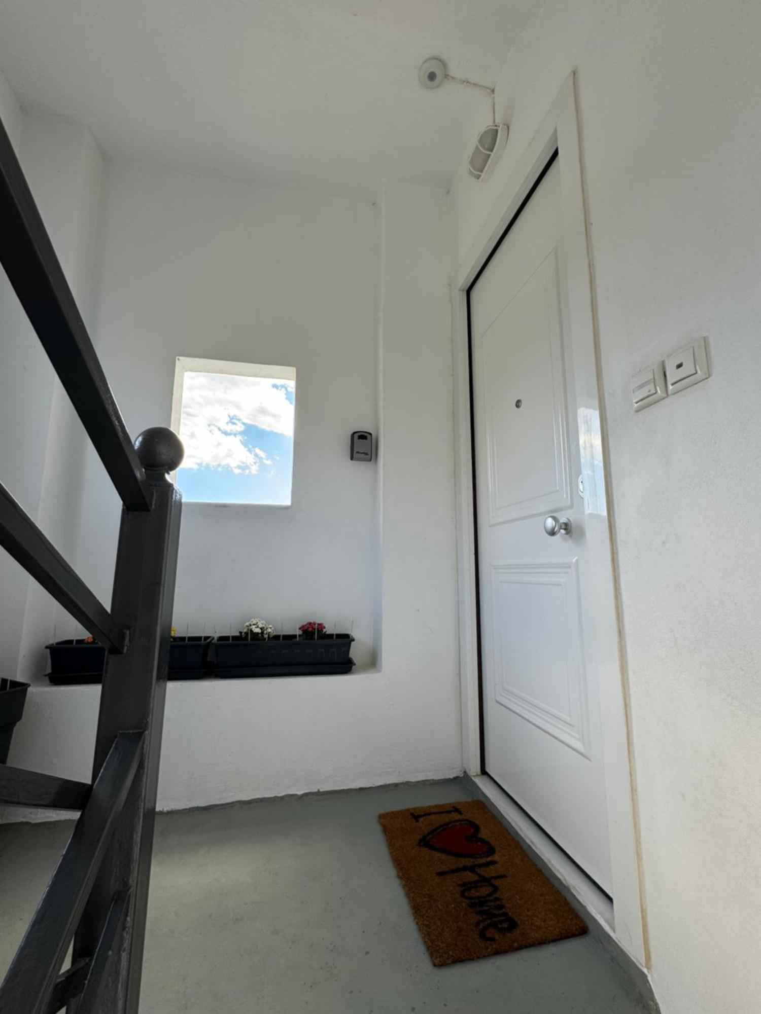 Family House Apartment Keratea Exterior photo